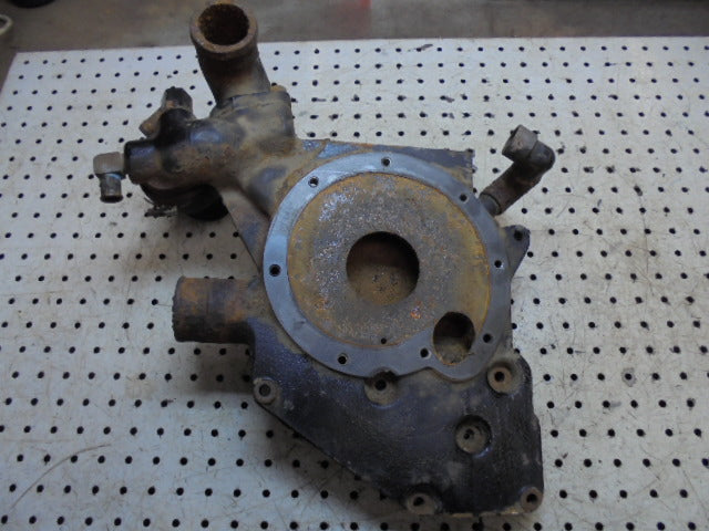For CASE 4240 / 895 ENGINE WATER PUMP BACK PLATE