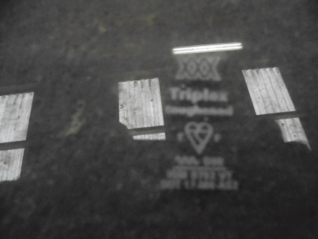 For DAVID BROWN 990 995 996 Q CAB SIDE GLASS above wing LH OR RH