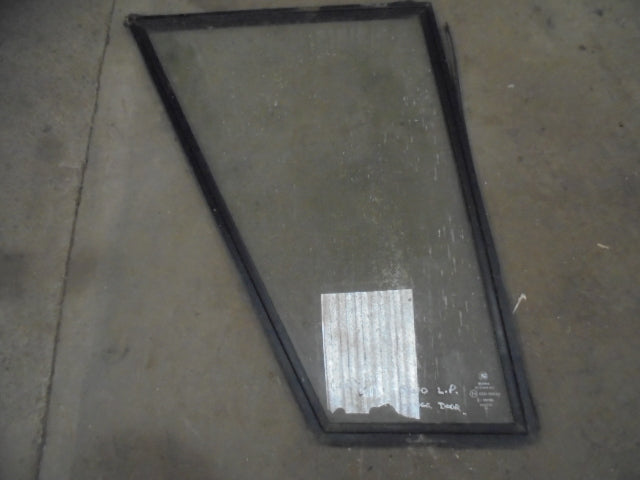 For FORD 5610 6610 LP CAB RH LOWER DOOR GLASS (early cab)