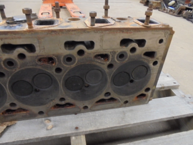 For CASE 4240 / 895 ENGINE CYLINDER HEAD ASSEMBLY