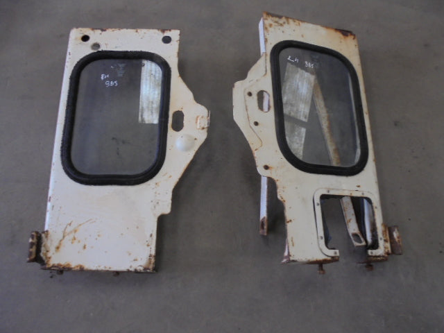 For DAVID BROWN 885 SAFETY CAB FRONT LOWER PANELS & GLASS - PAIR