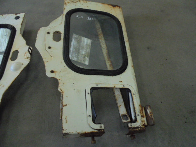 For DAVID BROWN 885 SAFETY CAB FRONT LOWER PANELS & GLASS - PAIR