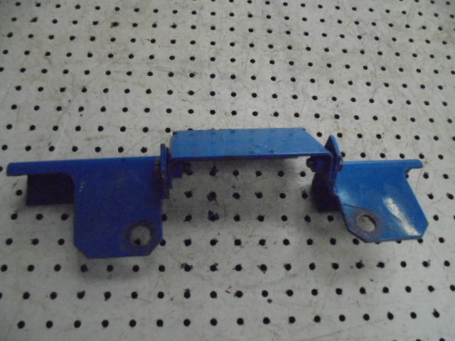 For FORD 5610 6610 7610 DIESEL TANKS TRANSFER PIPE GUARD SQ CAB