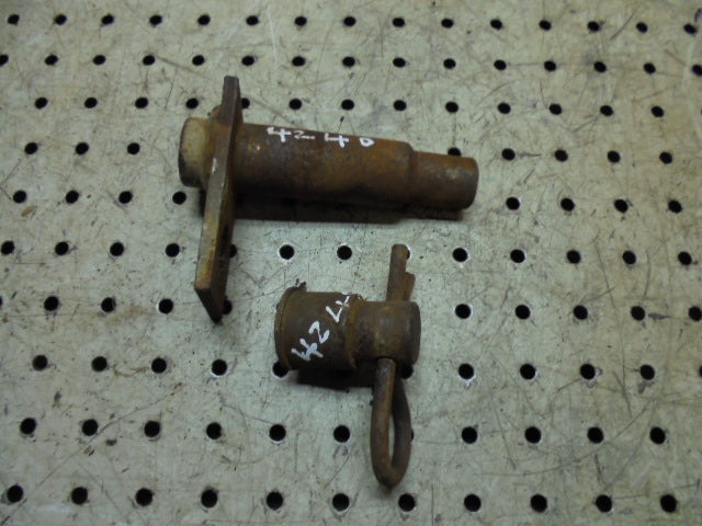 For CASE 895 4230 4240 LOWER HYDRAULIC ARM PINS