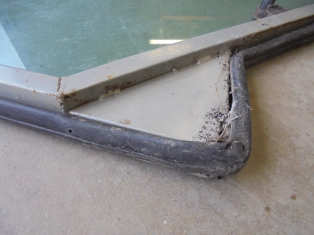 For MASSEY FERGUSON 3000 SERIES LH DOOR ASSEMBLY