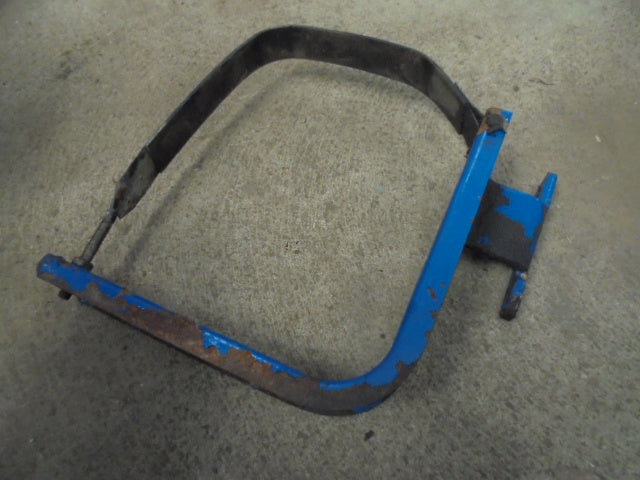 For FORD 5610 6610 7610 SQ CAB  RH REAR DIESEL TANK MOUNTING BRACKET & STRAP 