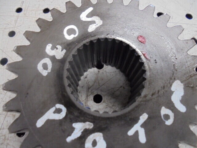 for, Ford 5030 PTO Drive Gear in Good Condition