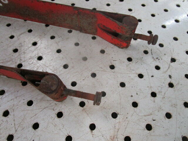 for, David Brown 1290 LH Diesel Tank Straps - Pair 