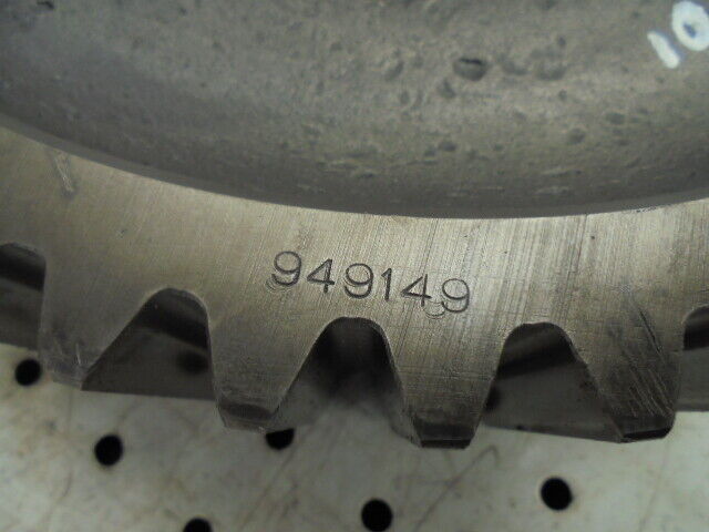 for, David Brown 1490 Rear Axle Final Drive Gear (large) in Good Condition