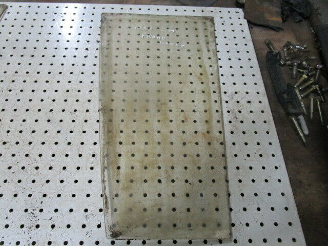 for, David Brown 1290, 1390, 1490, 1494 LH Front Lower Glass - Good condition 