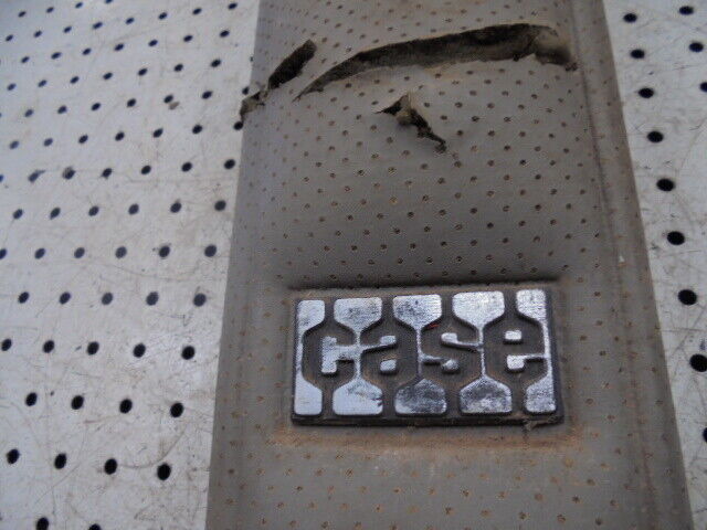 for, David Brown 1394 Cab RH 'B' Pillar Inner Cladding Cover & Ashtray