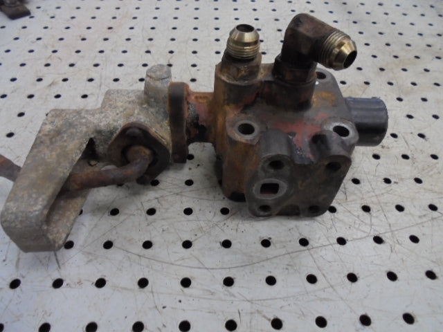 David Brown 1494 1394 Hydraulic Isolator Valve Assembly