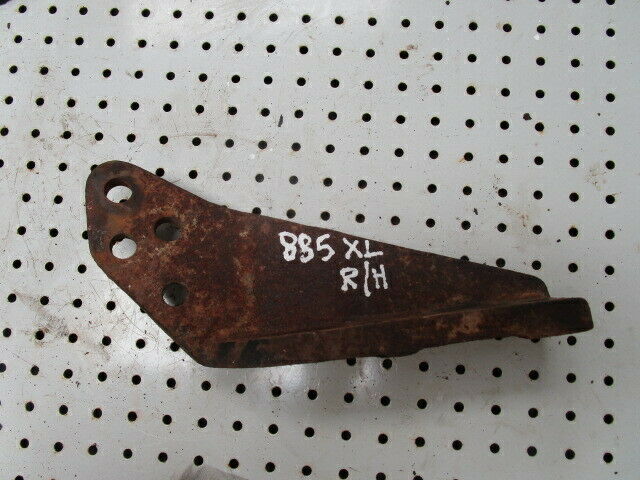 Case IH 684, 885 RH Hydraulic Arm Stabiliser Chain Bracket in Good Condition