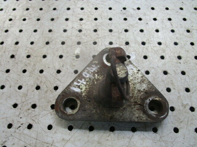 for, David Brown 1494 Hydraulic Arm Stabiliser Bracket in Good Condition