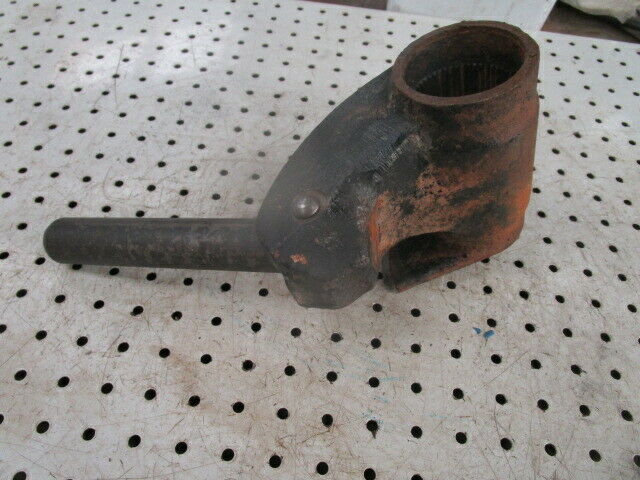 for, Ford 4600 Hydraulic Cross Shaft Centre Yoke & Piston Rod in Good Condition