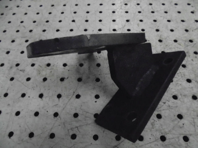 Ford New Holland 7840, 7610 Right Hand Auxillary Spool Valve Mounting Bracket