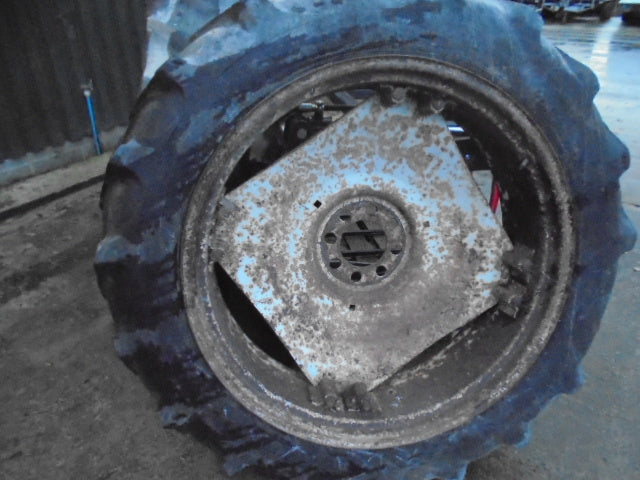 Ford New Holland 4830, 5030, 4610 12.4x36 Wheels And Tyres