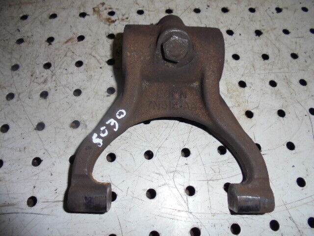 for, Ford 5030 Clutch Bearing Release Fork in Good Condition