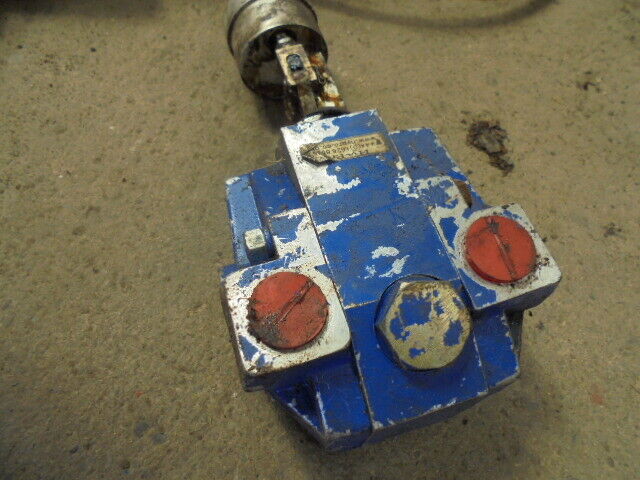 for, Hydraulic Shut Off Valve & Cable Control in Good Condition