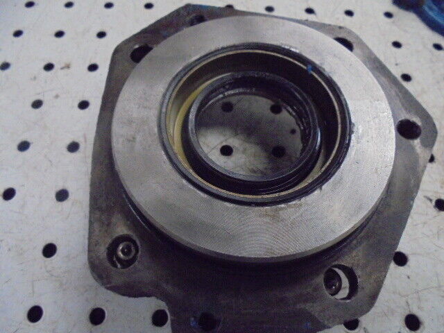 for, Ford 5030 PTO Shaft Oil Seal Housing in Good Condition