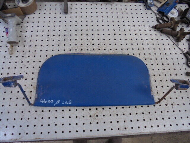 for, Ford 4600-7610 Q Cab Sun Visor Assembly in Good Condition