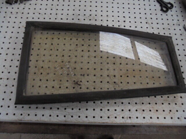for, David Brown 1390, 1490 Cab LH Lower Front Glass & Rubber Seal