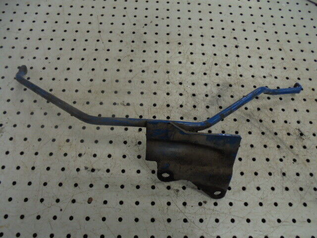for, Ford 5030 Bonnet Front Mounting Bracket in Good Condition