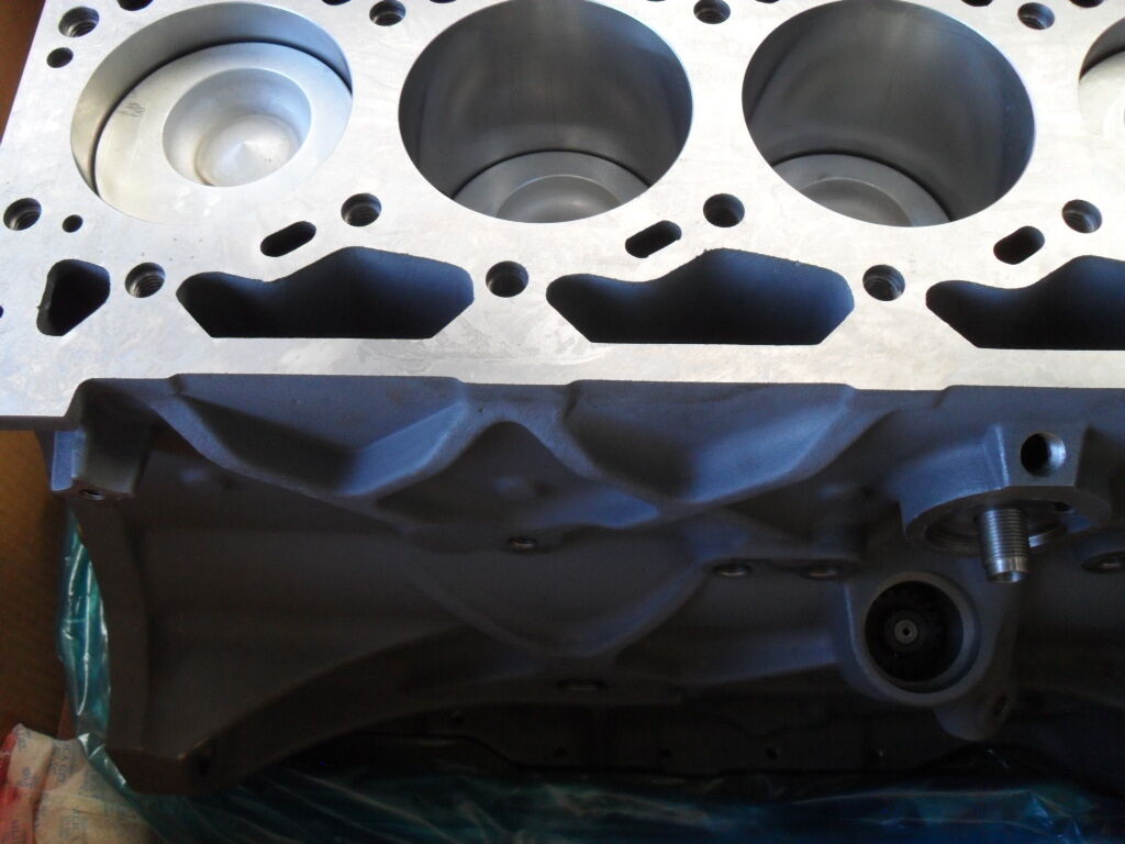 Ford 7600/6810/7610/7700/7710 Engine Short Motor - NEW