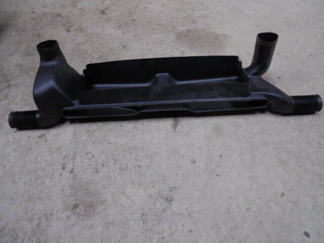 for, CASE IH 885 XL Cab Roof Heater Vent Plastic Housing in Good Condition