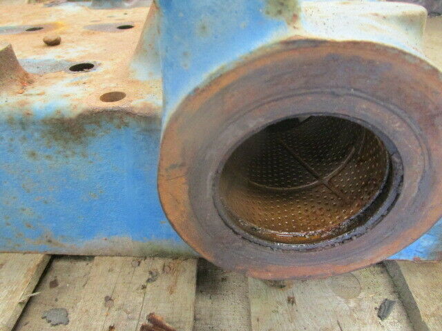 for, Ford TW25 Hydraulic Top Cover Housing - Good condition 