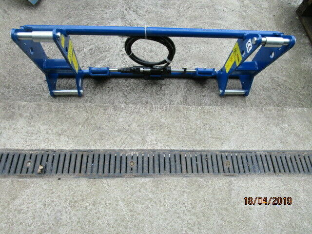 Euro 8 Bracket Loader Headstock Hydraulic Lock