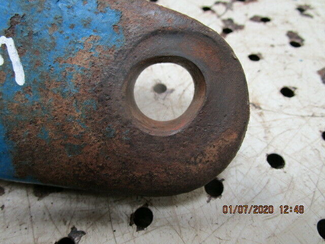 Ford 4600 RH Hydraulic Arm Stabiliser Bracket in Good Condition