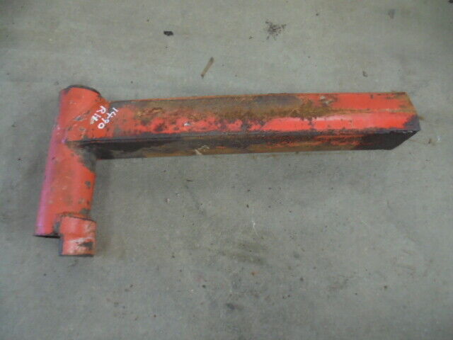 for, David Brown 1490 Front Axle RH Extension - Good Condition