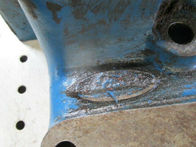 for, Ford 4600 Hydraulic Top Cover Housing in Good Condition