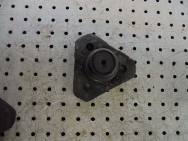 David Brown 1394 4wd Front Axle Lower Swivel Housing Pin