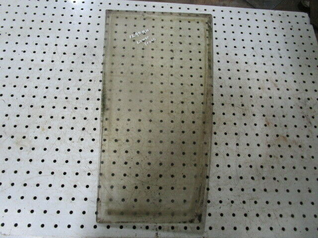 for, David Brown 1290, 1390, 1490, 1494 RH Front Lower Glass - Good condition 