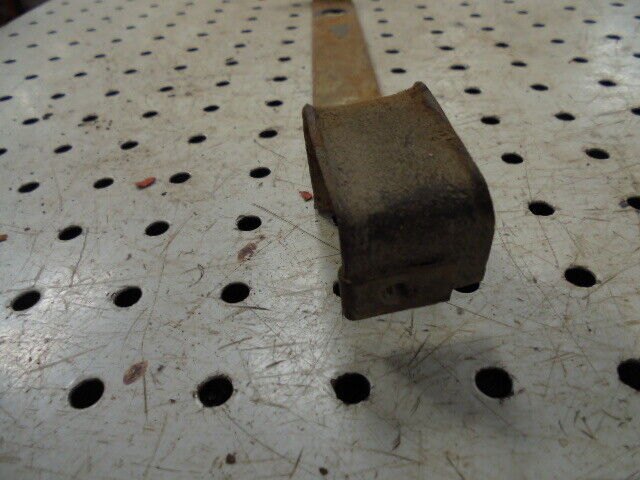 for, Ford 4000 Dash Lower Cover Mounting Bracket in Good Condition
