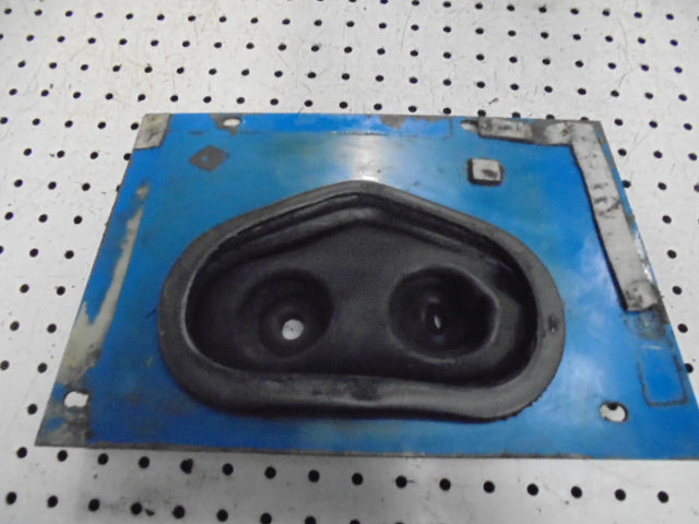For FORD 4600 Q CAB FLOOR PLATE OVER GEAR STICKS