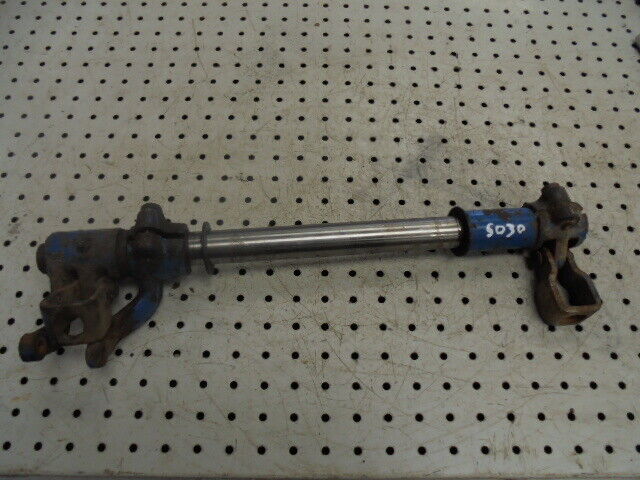 for, Ford 5030 Brake Cross Shaft Assembly in Good Condition