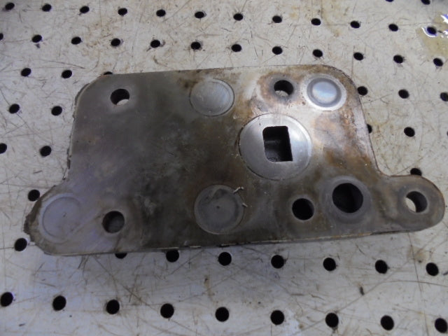 David Brown 1394 1494 Auxiliary Spool Valve Top Cover Plate