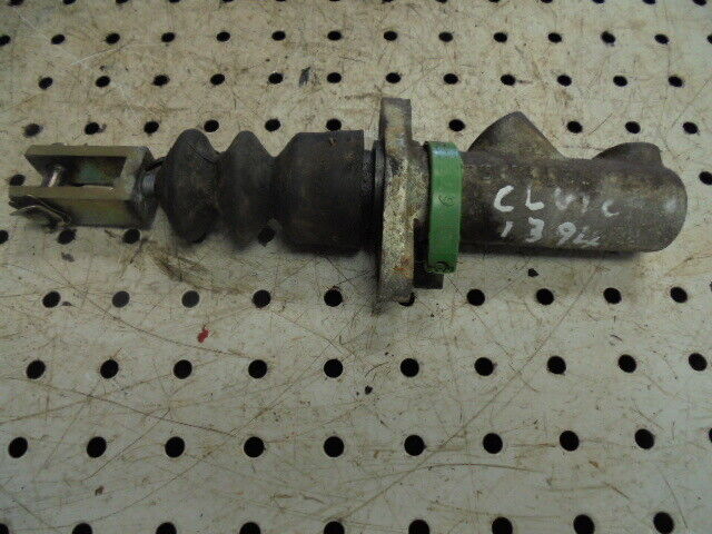for, David Brown 1394 Clutch Master Cylinder in Good Condition