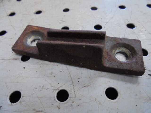 for, Ford 4600/7610 Q Cab RH Door Lock Stricker in Good Condition