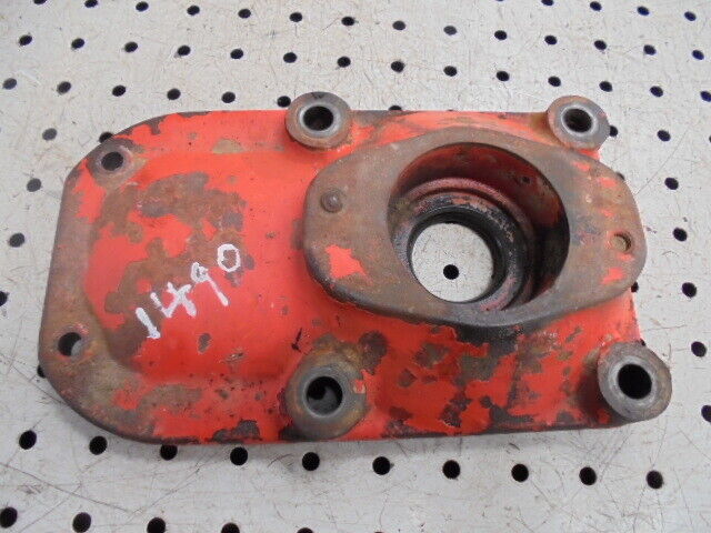 for, David Brown 1490 PTO Rear Bearing & Seal Housing in Good Condition