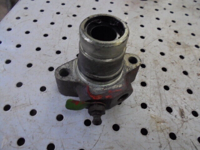 for, David Brown 1490 Brake Slave Cylinder - Good Condition