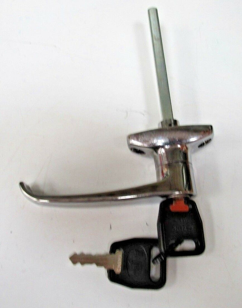 Massey Ferguson LOCKING OUTER HANDLE 500 SERIES 1.75"