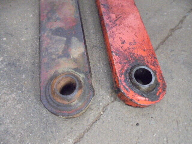 for, David Brown 1490 Hydraulic Arms PAIR - Good Condition