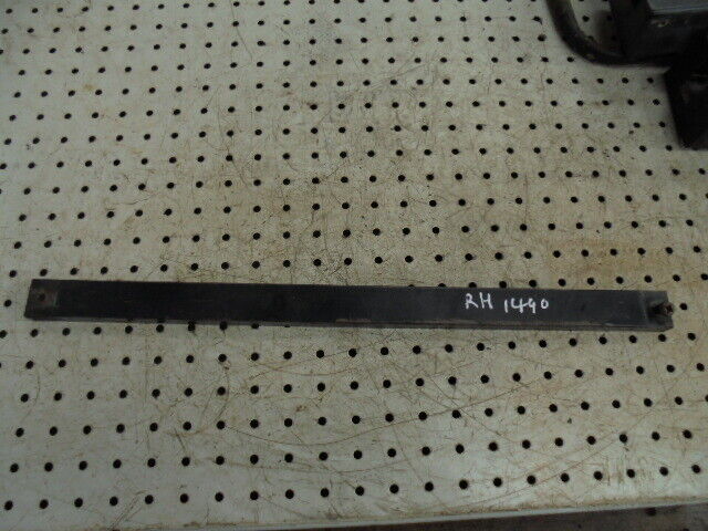 for, David Brown 1390, 1490 Inner Door Grab Handle - Good Condition