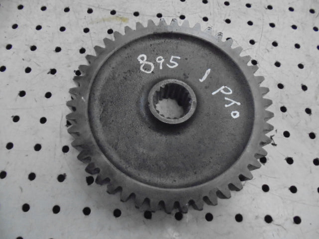 For CASE IHC 895 PTO DROP GEAR IN GEARBOX 1342559 C1