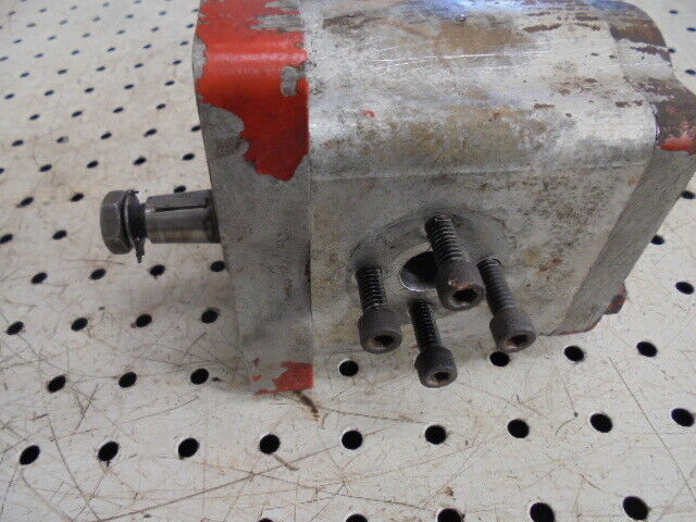 for, David Brown 1490,1390 Hydraulic Pump - Good Condition