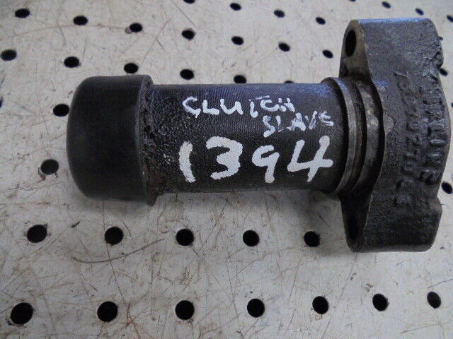 for, David Brown 1394 Clutch Slave Cylinder - Good Condition